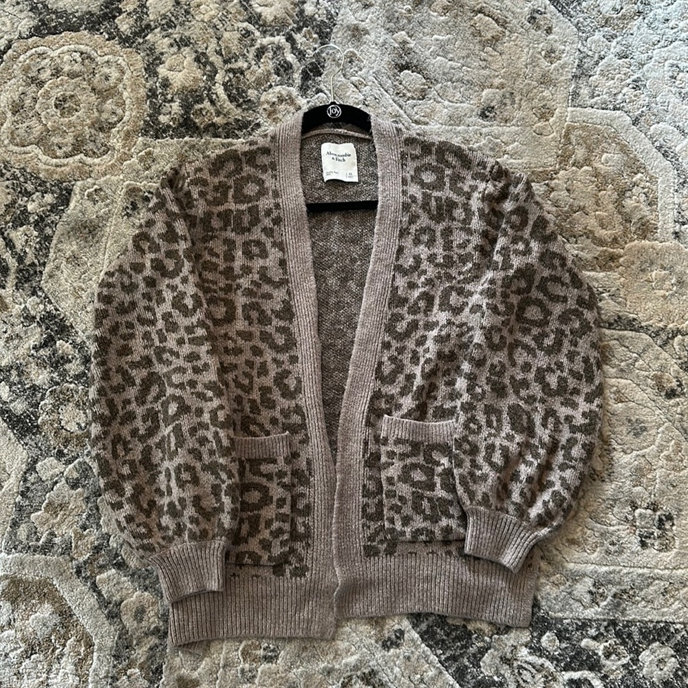 NWOT Abercrombie & Fitch Women’s Sweater